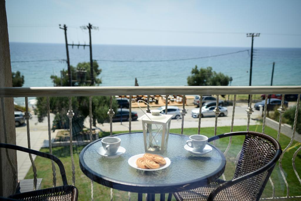 Crown Hotel Неа Скиони Екстериор снимка