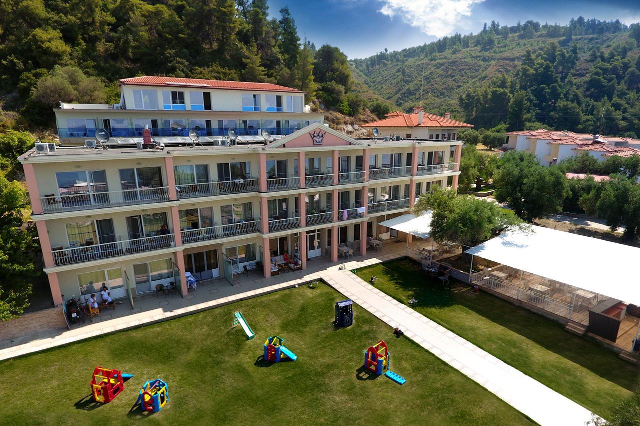 Crown Hotel Неа Скиони Екстериор снимка